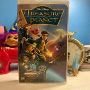 Treasure Planet VHS (2003) Disney Clamshell • Tested & Works • Minor Wear